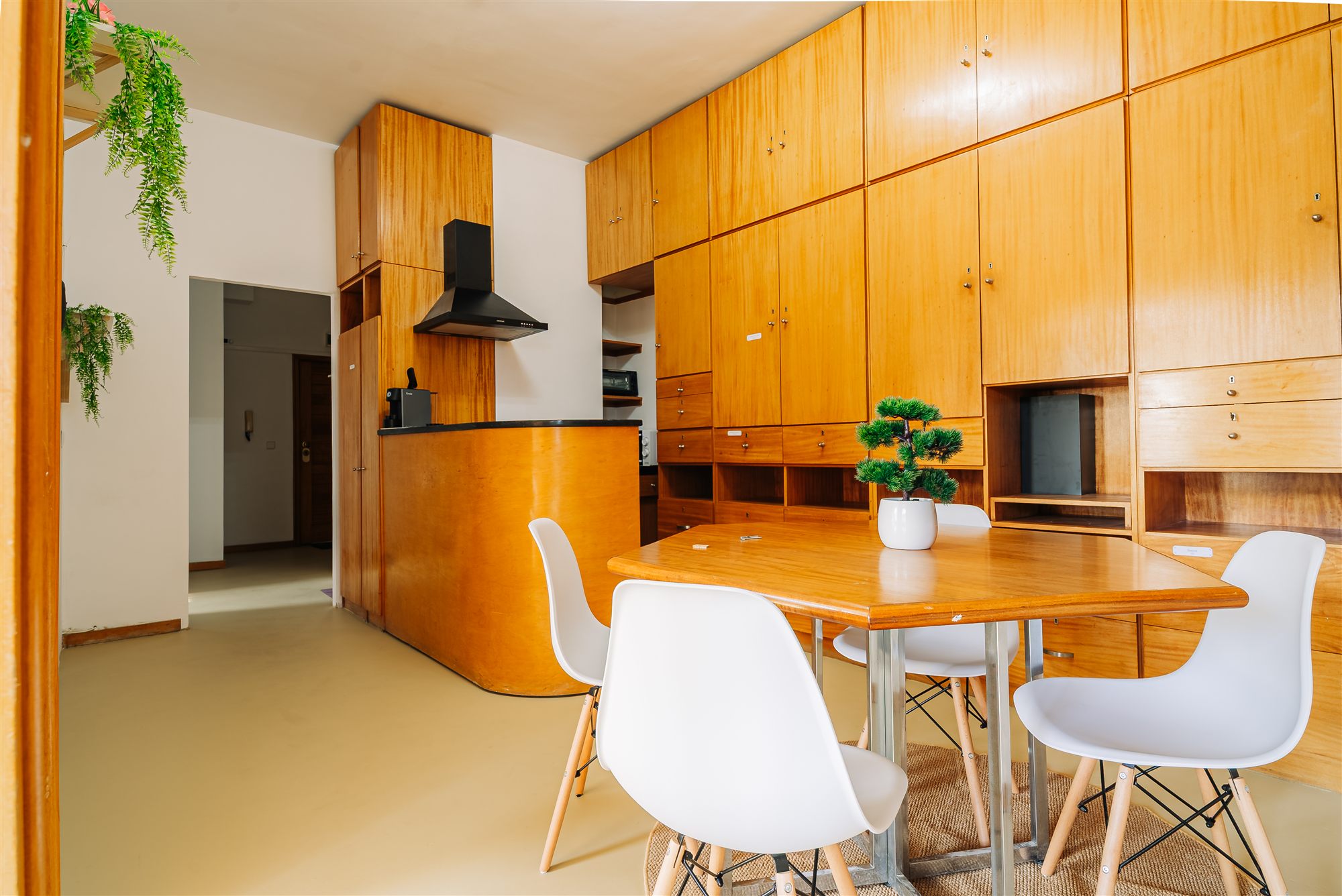 Shared kitchen and dining area at Porto Peace Haven