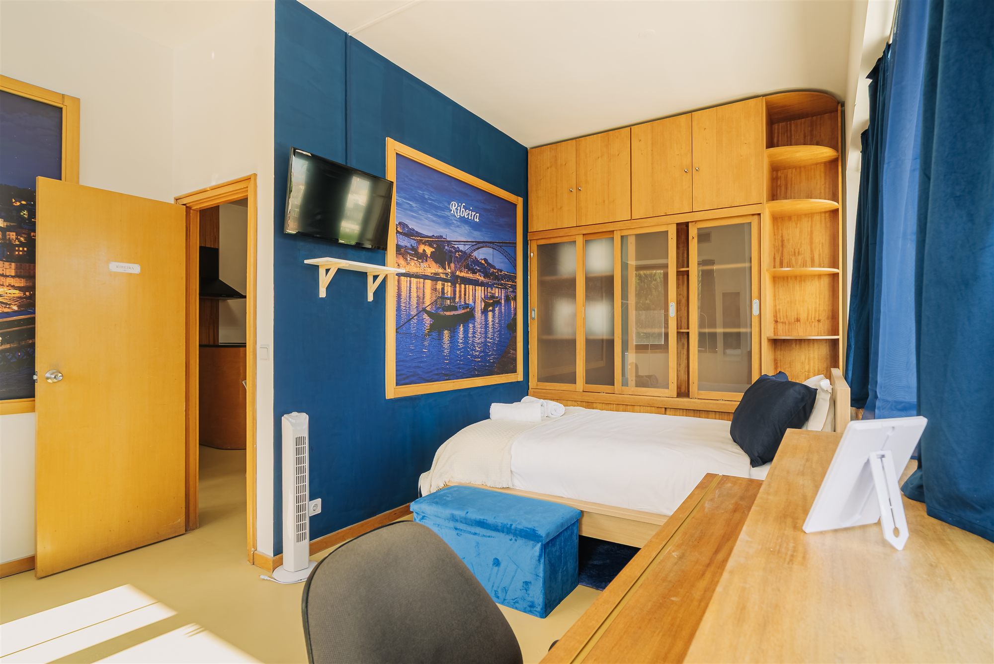 Ribeira private room — view 3